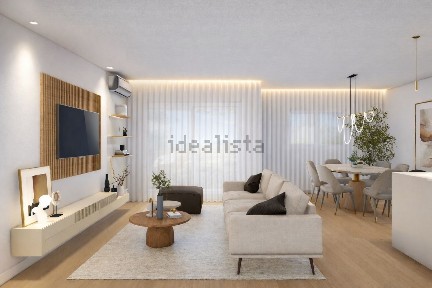 Apartamento T2 à venda na Rua Dr. Rui Cunha, 9