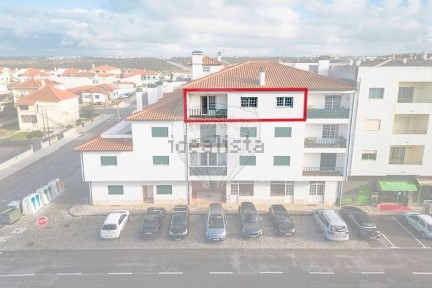 Apartamento T1 à venda na Rua António Vitorino