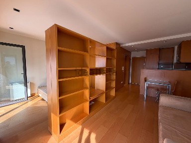 Arrendamento de apartamento T0 na Rua Amadeu de Sousa Cardoso