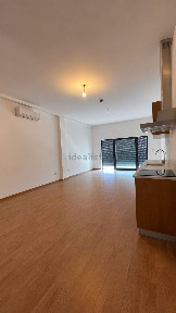 Arrendamento de apartamento T2 na Rua Padre António Monteiro, 198