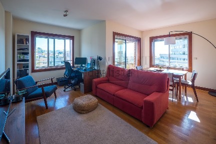 Arrendamento de apartamento T1 na Rua Júlio Lourenço Pinto