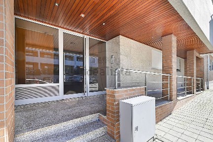Arrendamento de apartamento T2 na Rua Monsenhor Miguel Sampaio