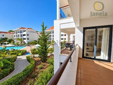 Apartamento T2 à venda em Canais do Golfe - Sector 5