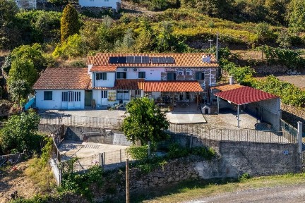 Herdade à venda em São Pedro do Sul - Várzea - Baiões