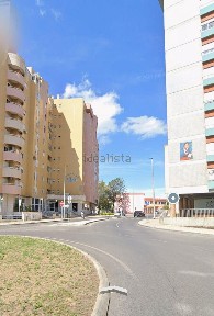 Apartamento T3 à venda na Rua Almeida Garrett, 37