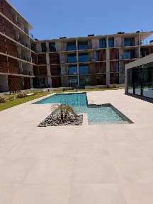 Apartamento T3 à venda na Rua Padre Francisco António Ferreira