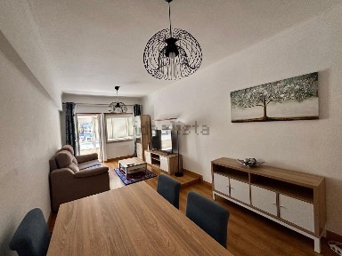 Apartamento T3 à venda na Rua Bento de Jesus Caraça, 3 a