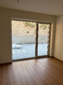 Apartamento T3 à venda na Rua Padre António Vieira