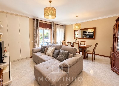Apartamento T2 à venda na Rua Marques de Oliveira s/n