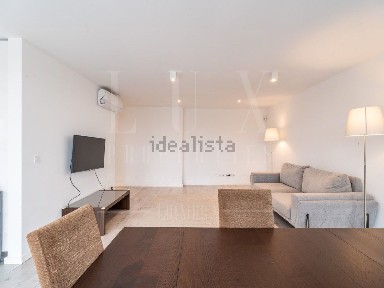 Arrendamento de apartamento T3 na Rua da Volta das Calçadas