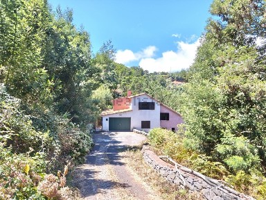 Casa de aldeia à venda em Camacha