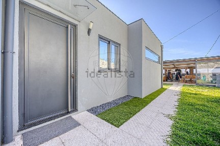 Moradia geminada à venda nos Montes Caulinos - Padrão da Légua