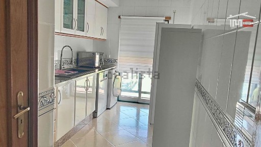 Arrendamento de apartamento T2 na Atalaia e Alto Estanqueiro - Jardia