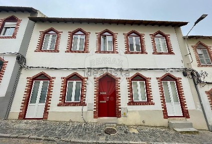 Arrendamento de apartamento T2 na Rua Brancanes