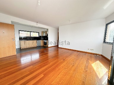 Apartamento T2 à venda no Caminho do Poço Barral