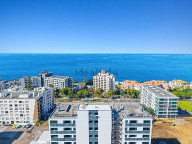 Apartamento T1 à venda na Rua dos Piornais, 14