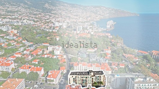 Apartamento T3 à venda na Casa Branca