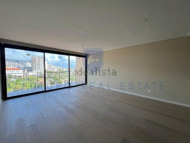 Apartamento T3 à venda na Virtudes - Barreiros