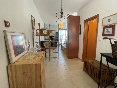Apartamento T0 à venda na Rua das amendoeiras, 69