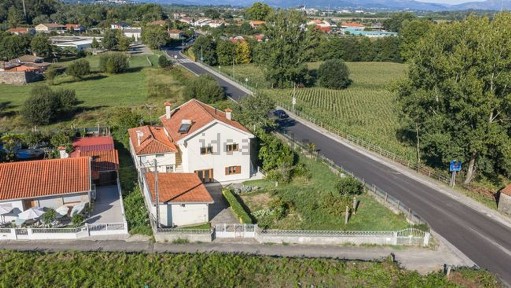 Moradia independente à venda em Lugar Portuzelo, 4730-090 s/n