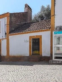Moradia geminada à venda na Rua da Fonte s/n