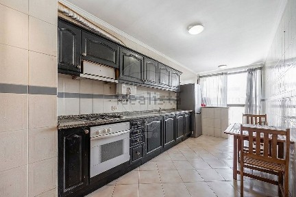 Apartamento T2 à venda na Rua Engenheiro Lagrifa Mendes s/n