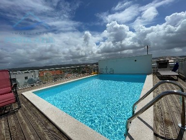 Arrendamento de apartamento T2 na Rua Marechal Carmona