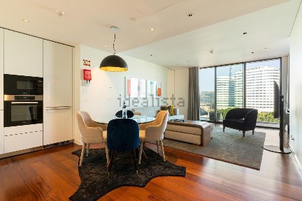 Apartamento T2 à venda na Avenida Dom João II