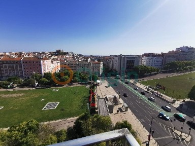 Apartamento T3 à venda no Bairro dos Actores