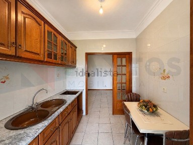 Arrendamento de apartamento T1 na Avenida Doutor Leonardo Coimbra