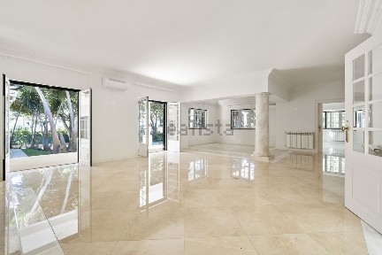 Arrendamento de moradia independente na Quinta da Marinha