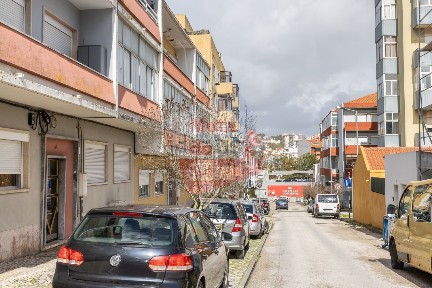 Arrendamento de apartamento T2 na Cova da Piedade