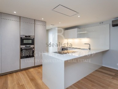 Arrendamento de apartamento T3 no Largo de Andaluz, 18