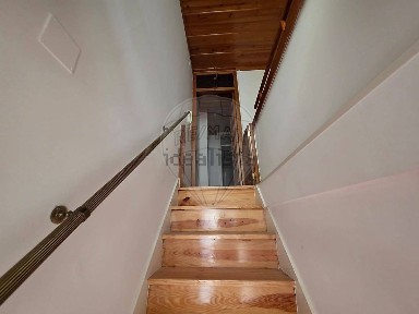 Arrendamento de apartamento T1 na Rua de Santa Marinha