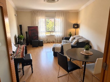 Apartamento T2 à venda na Praceta Fernando António Godinho s/n