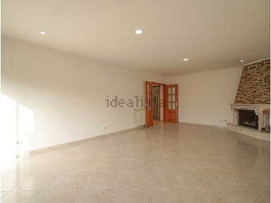 Apartamento T3 à venda na Rua Sá de Miranda