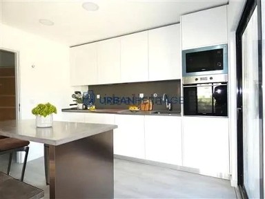 Apartamento T2 à venda na Rua da Ribeira s/n