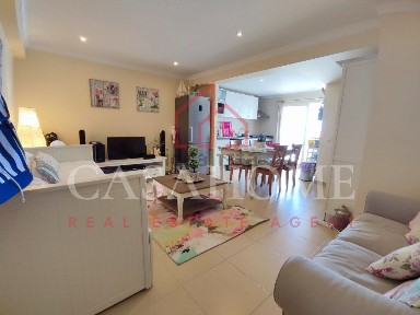 Apartamento T1 à venda nos Três Castelos