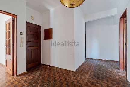 Apartamento T4 à venda na Rua Frei António das Chagas, 2