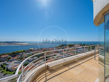 Apartamento T5 à venda nos Pinhais da Foz
