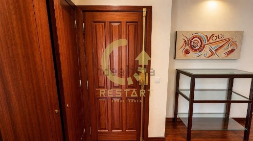 Apartamento T3 à venda na Rua Conde Covilhã