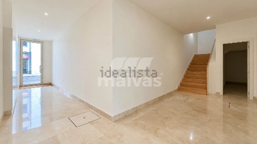 Apartamento T1 à venda na Rua de Brito Capelo