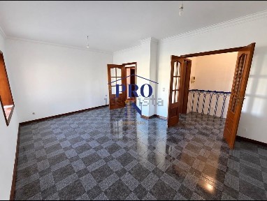 Apartamento T2 à venda em Serzedo