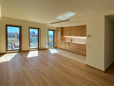 Apartamento T2 à venda na Bonjardim - Fontinha