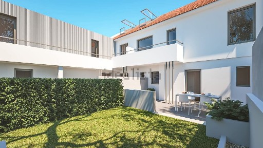 Apartamento T2 à venda na Rua Miguel Bombarda