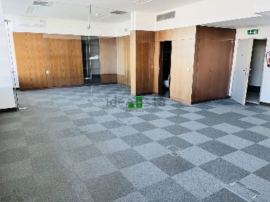 Arrendamento de escritório na Viso - Zona Industrial