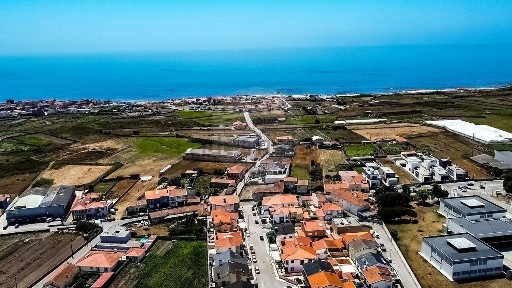 Moradia independente à venda em Loteamento da Paralheira