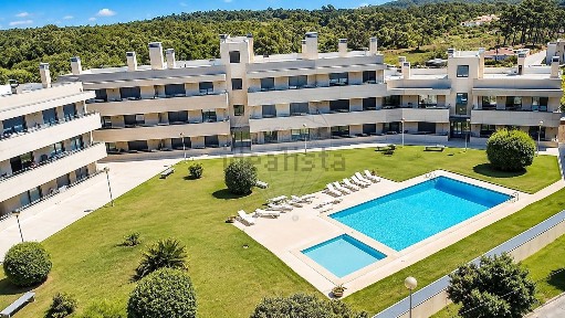 Apartamento T1 à venda na Avenida Primeira