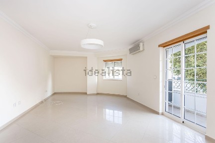 Arrendamento de apartamento T2 no Centro do Montijo