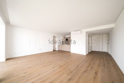 Arrendamento de apartamento T2 na Verderena